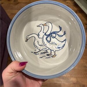 “Gaggle of Geese” soufflés bowl Louisville Stoneware